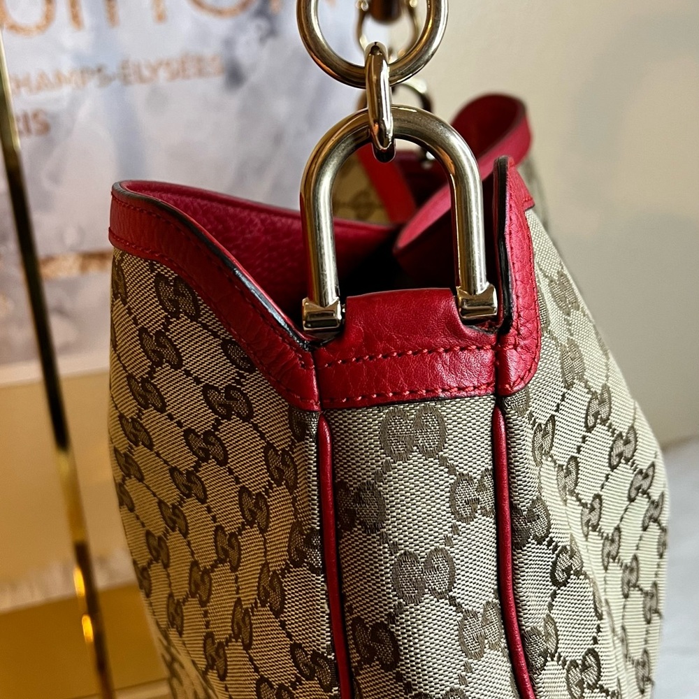 Authentic Gucci Bamboo Shoulder Bag - Picture 5 of 15